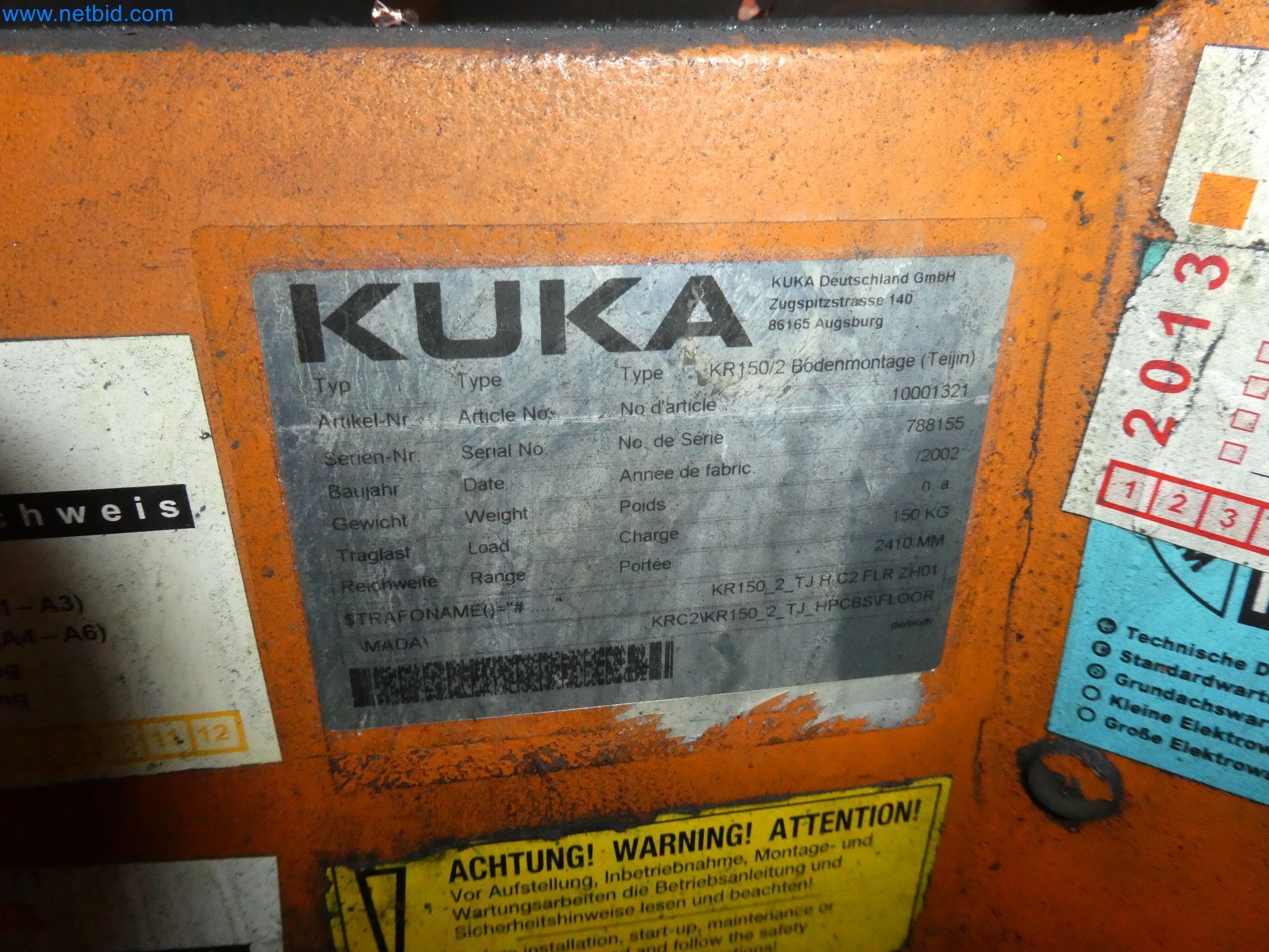 Robots, welding equipment and assembly accessories from the automotive industry-121