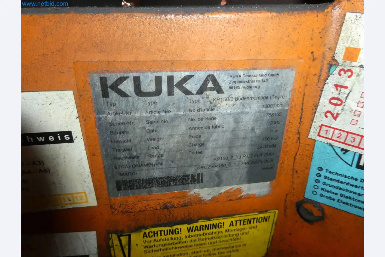 Robots, welding equipment and assembly accessories from the automotive industry-121