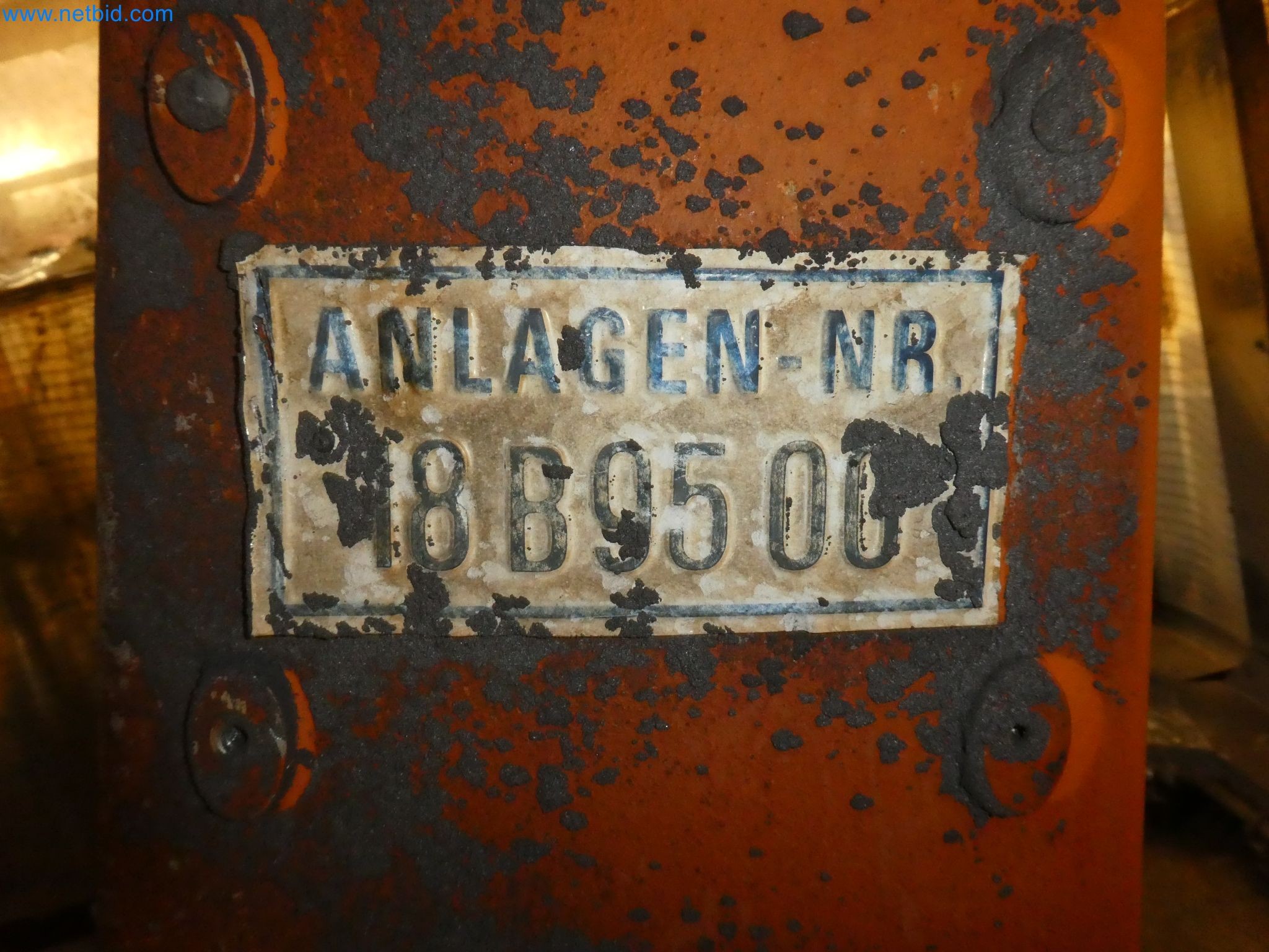 Robots, welding equipment and assembly accessories from the automotive industry-134