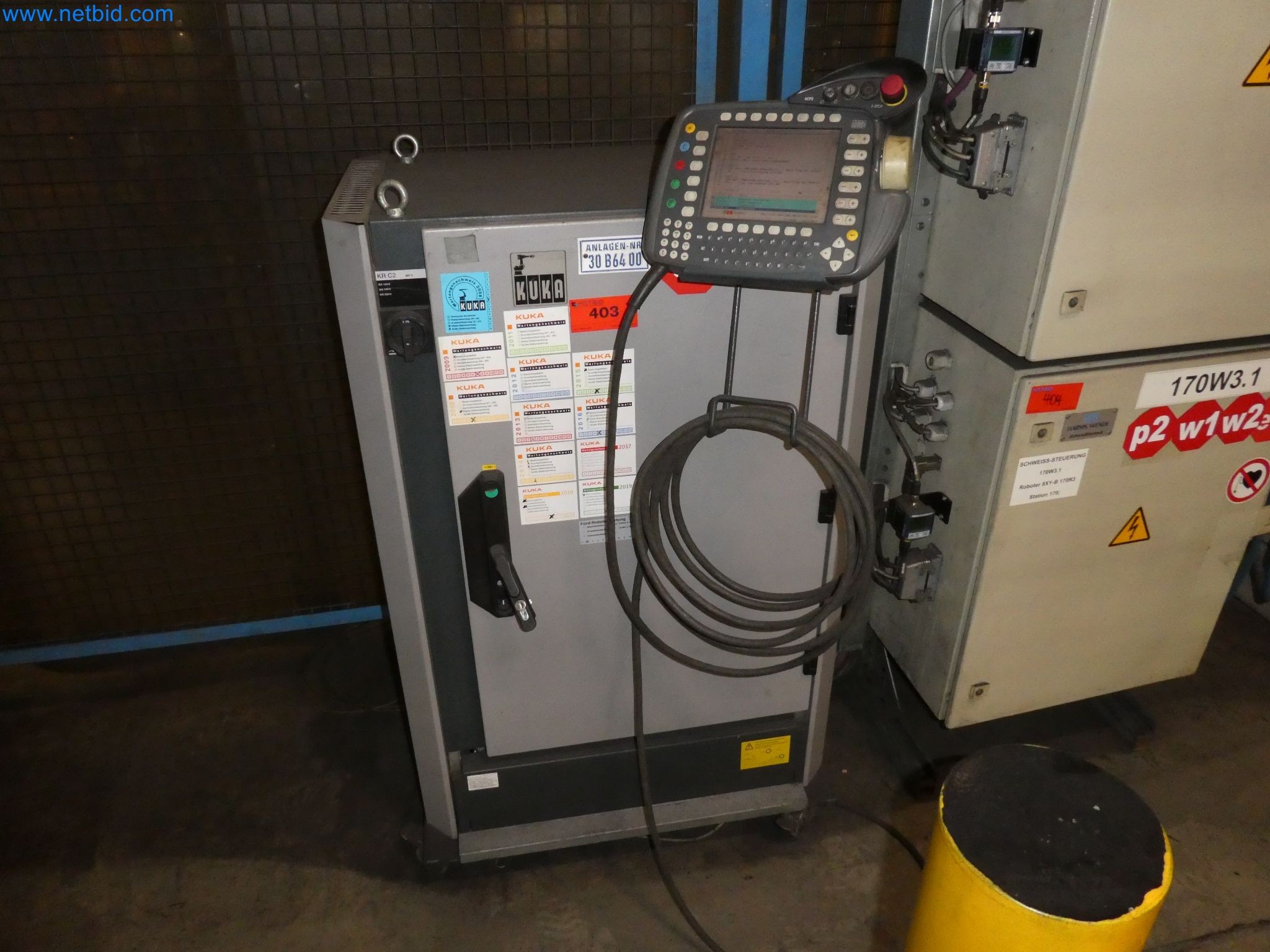 Robots, welding equipment and assembly accessories from the automotive industry-21