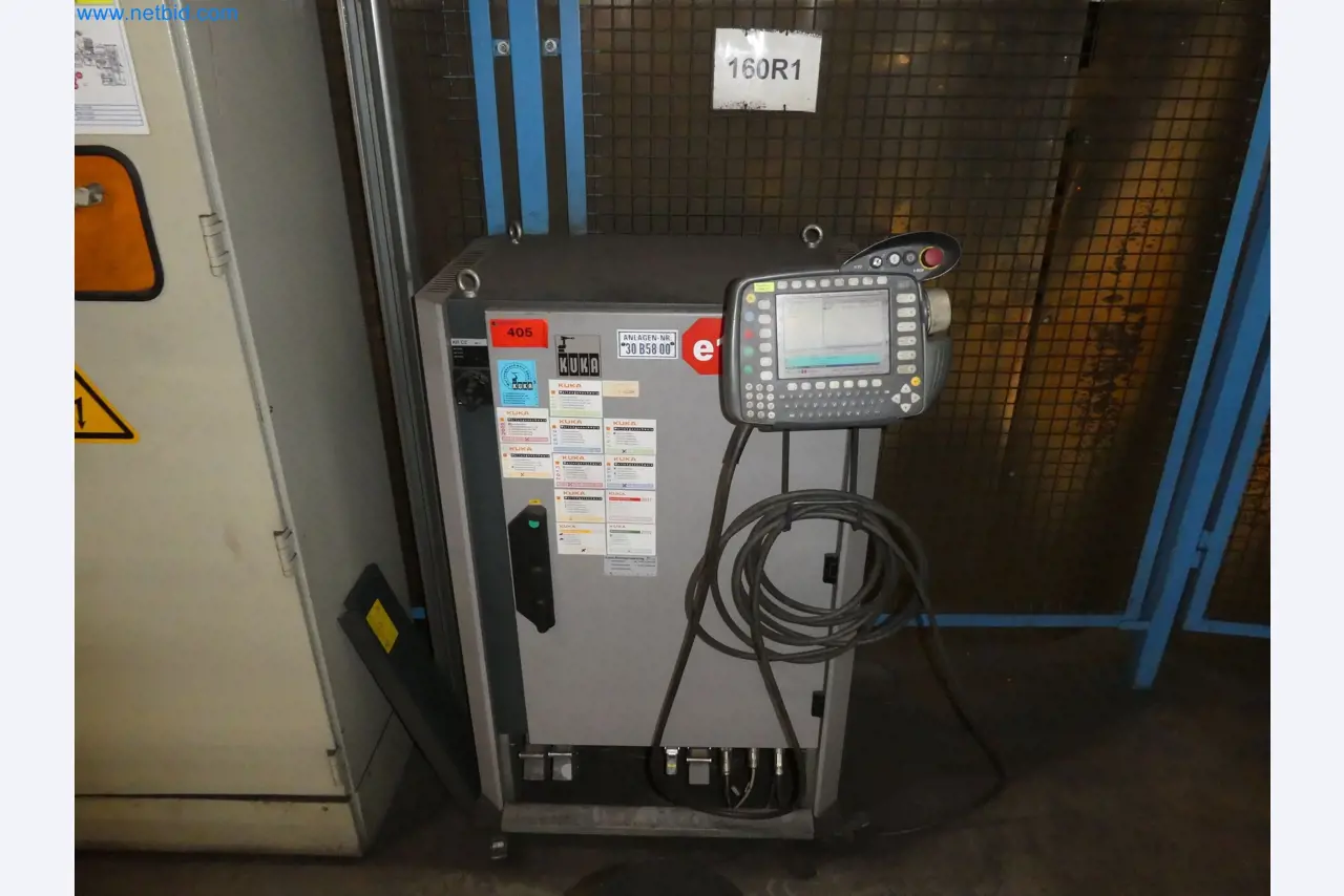 Robots, welding equipment and assembly accessories from the automotive industry-25