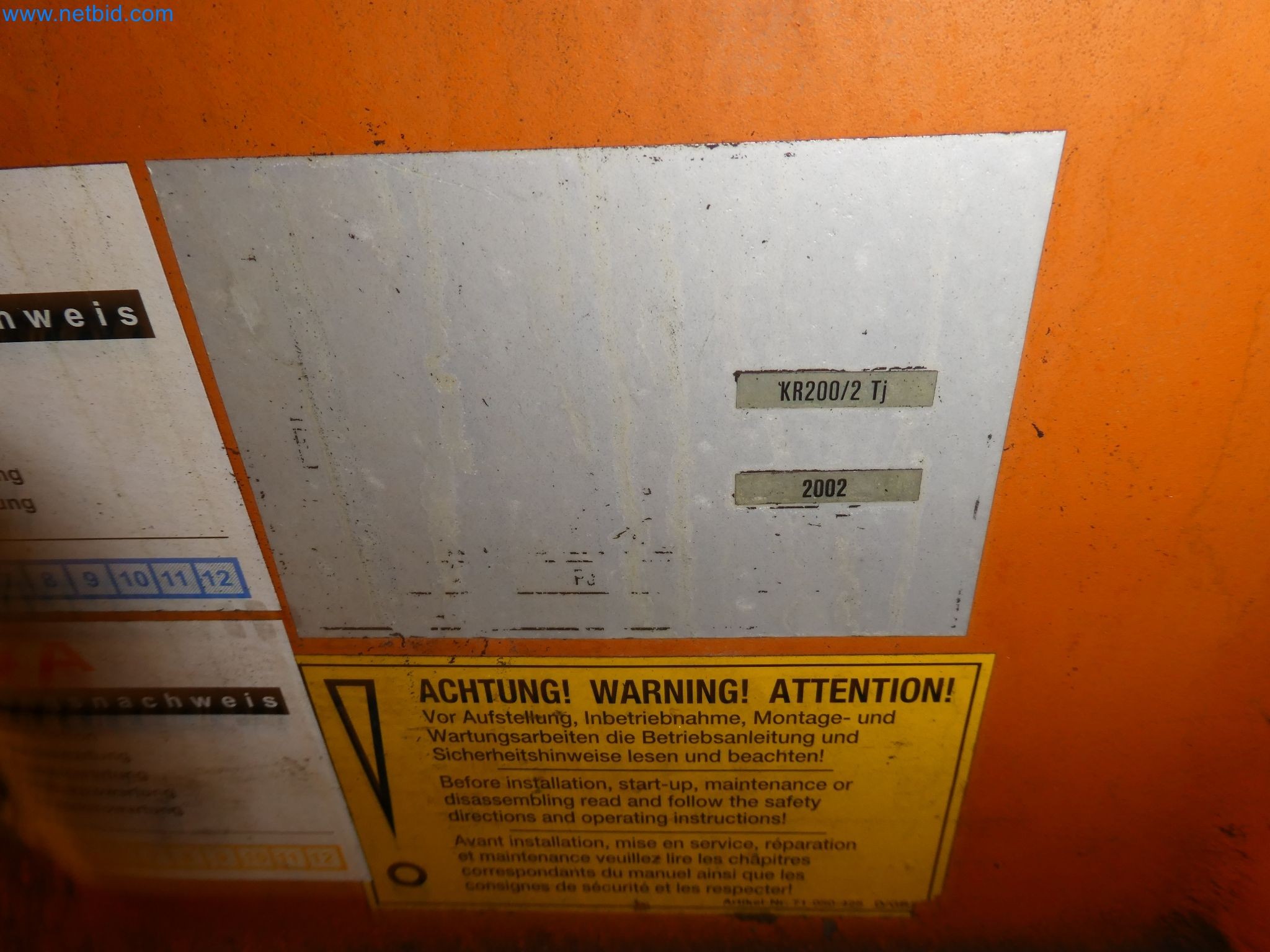 Robots, welding equipment and assembly accessories from the automotive industry-27