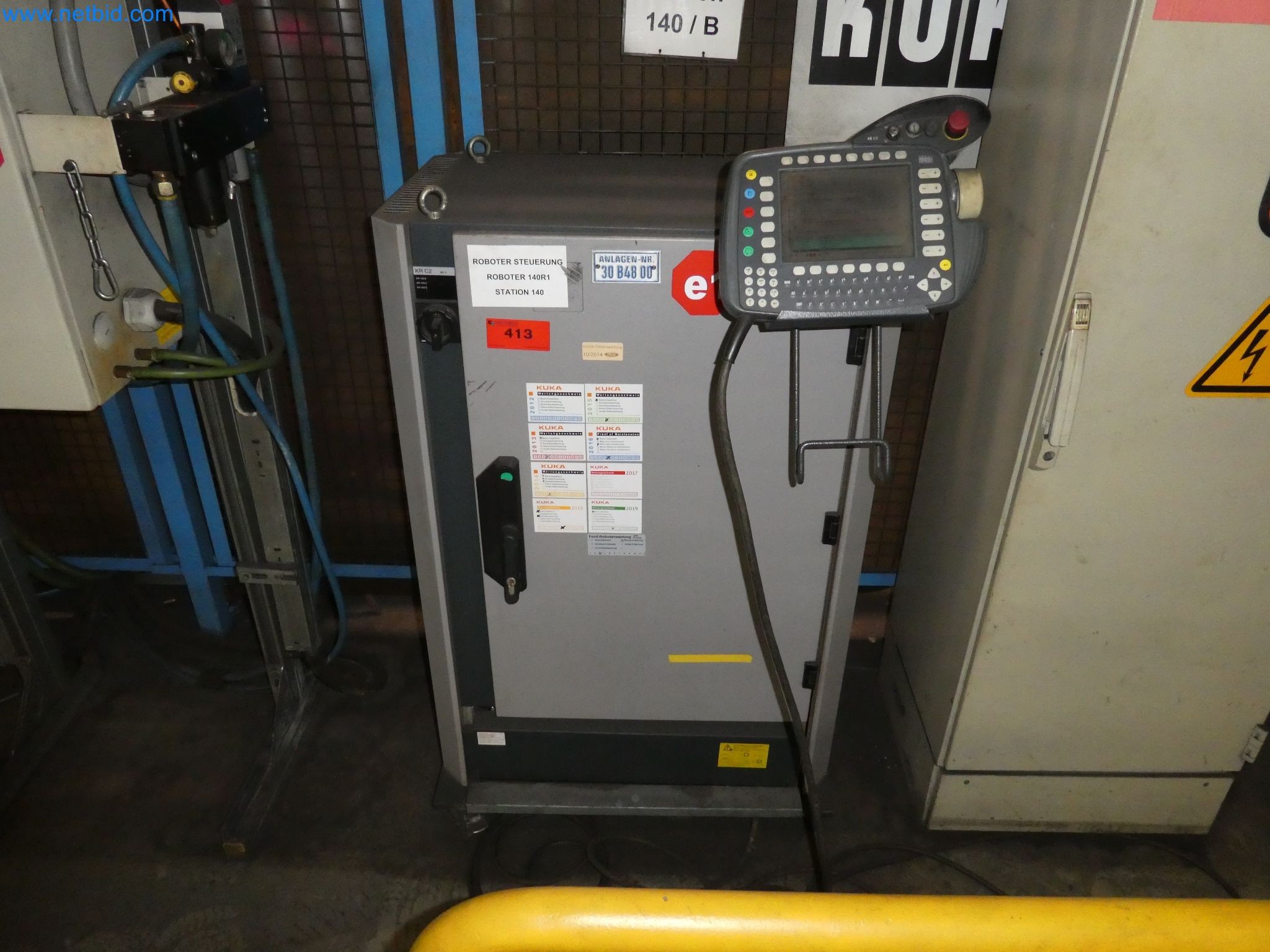 Robots, welding equipment and assembly accessories from the automotive industry-35