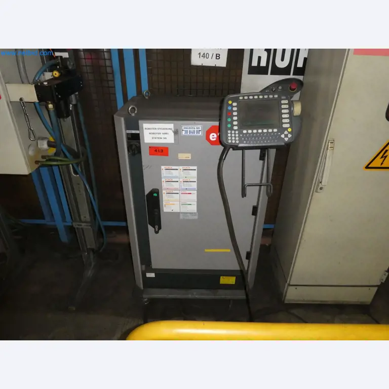 Robots, welding equipment and assembly accessories from the automotive industry-35