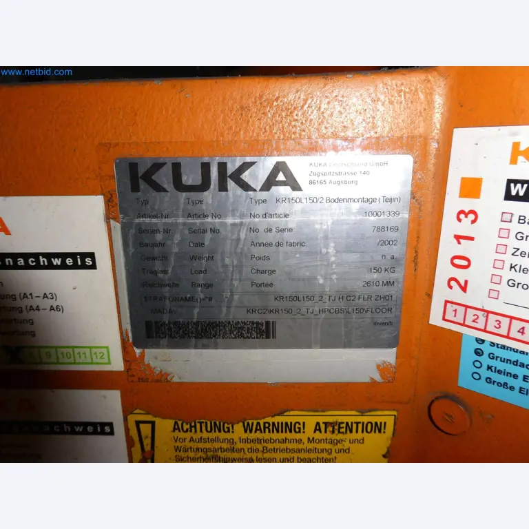 Robots, welding equipment and assembly accessories from the automotive industry-38