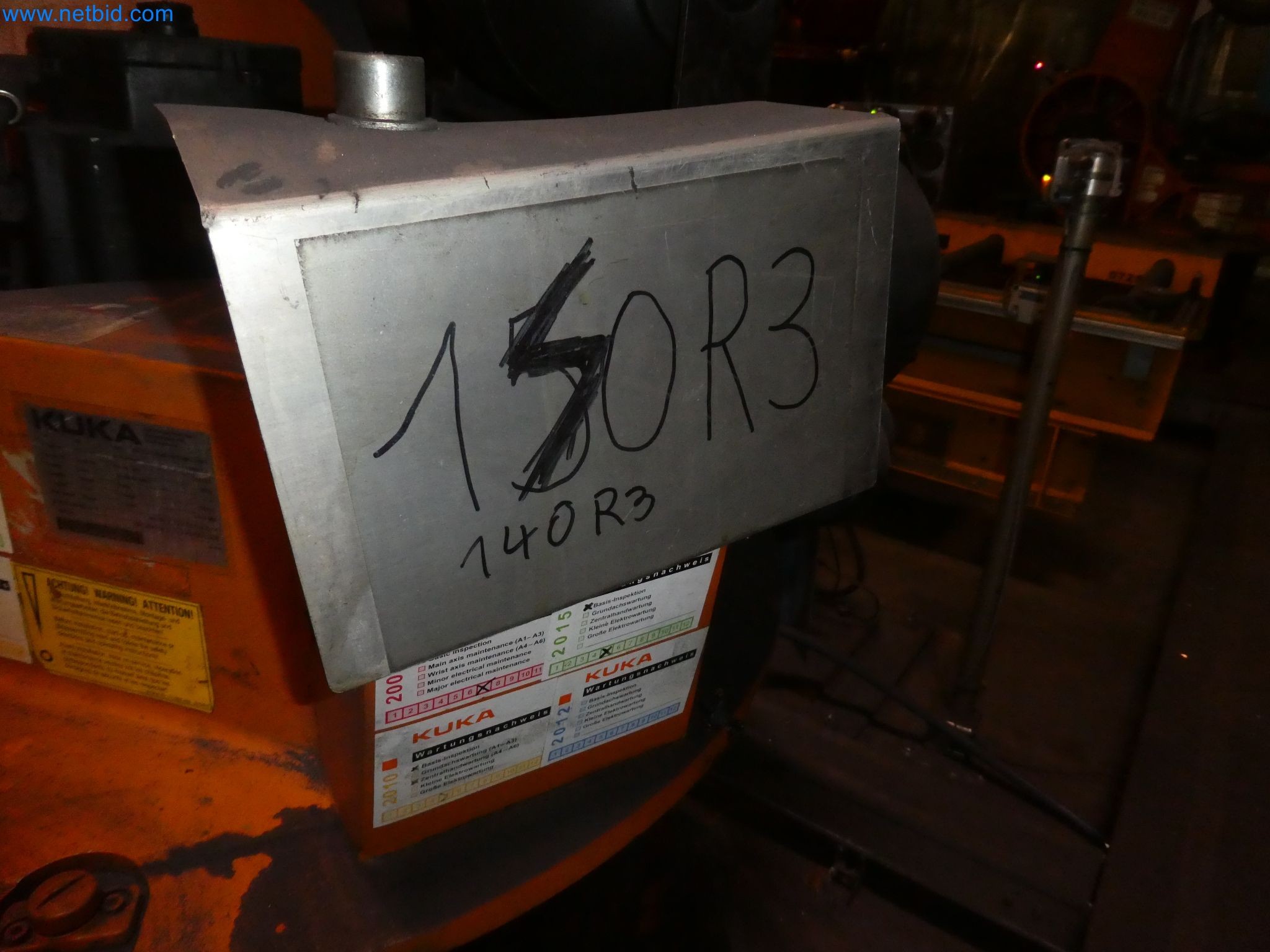 Robots, welding equipment and assembly accessories from the automotive industry-43