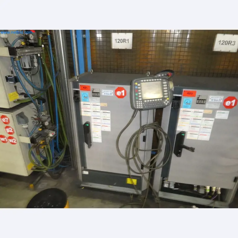 Robots, welding equipment and assembly accessories from the automotive industry-49