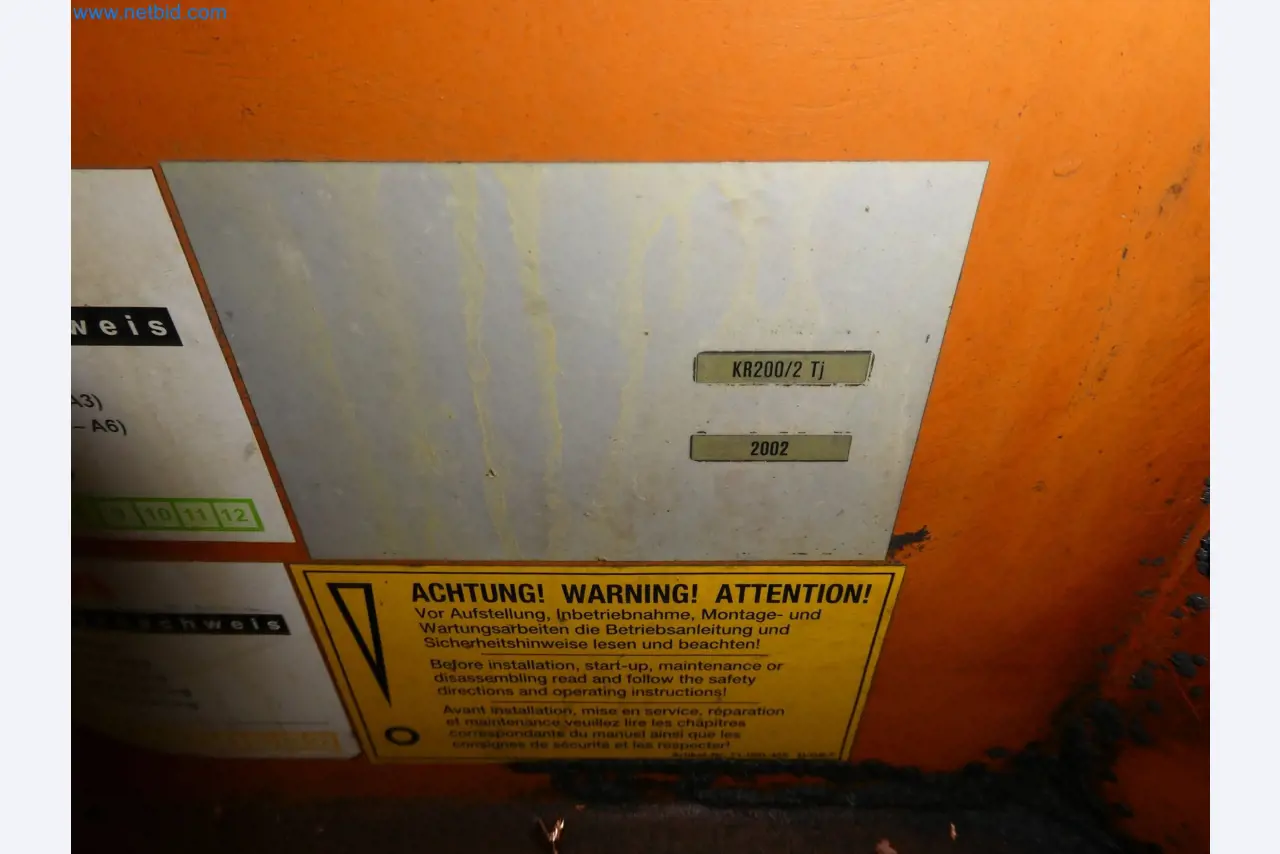 Robots, welding equipment and assembly accessories from the automotive industry-56