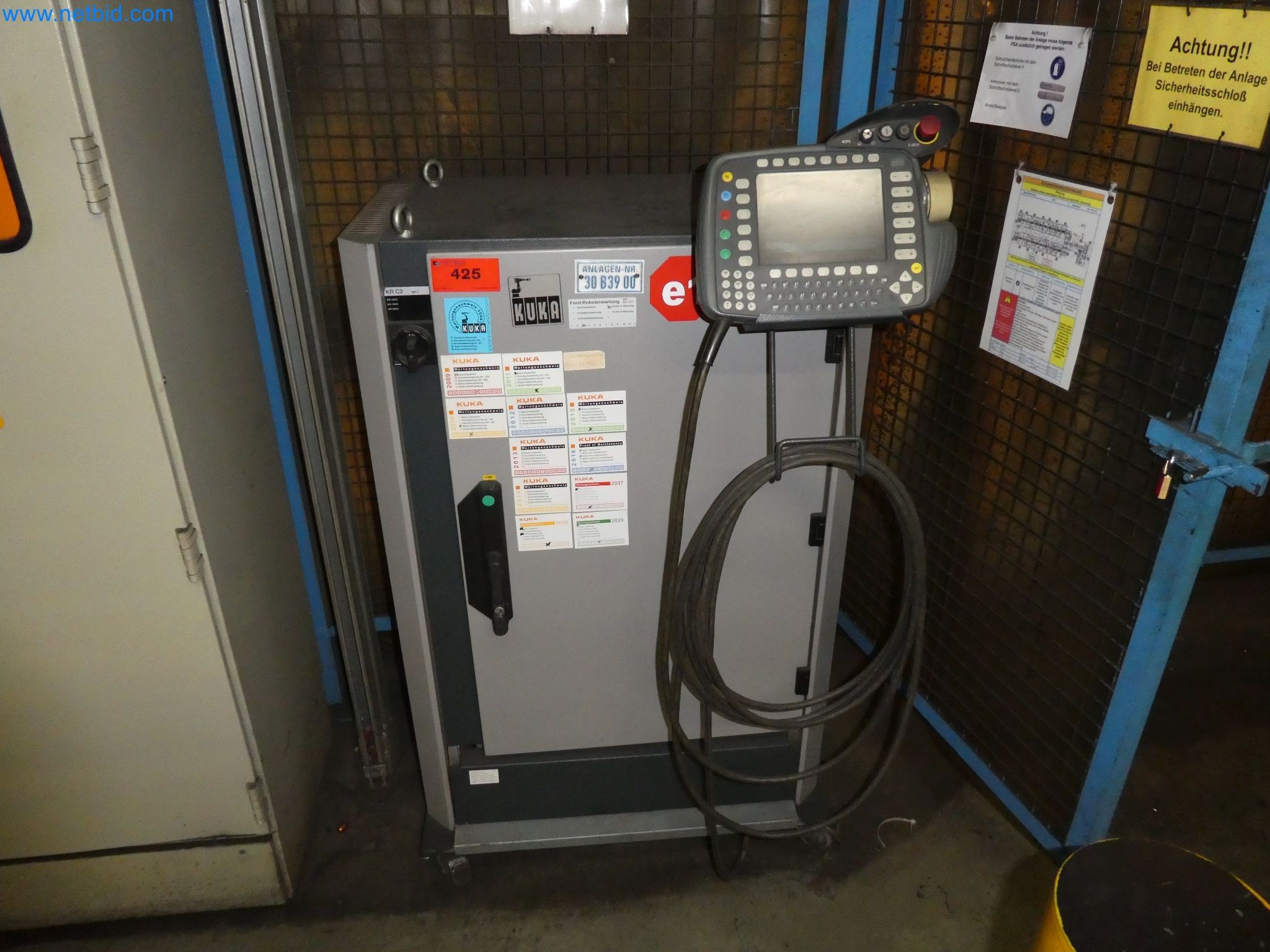 Robots, welding equipment and assembly accessories from the automotive industry-57