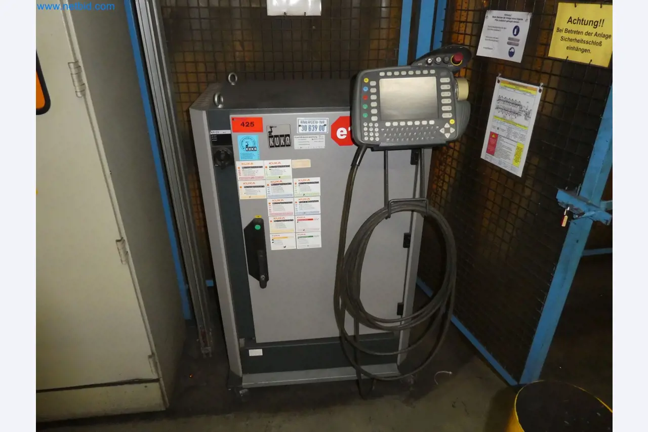 Robots, welding equipment and assembly accessories from the automotive industry-57