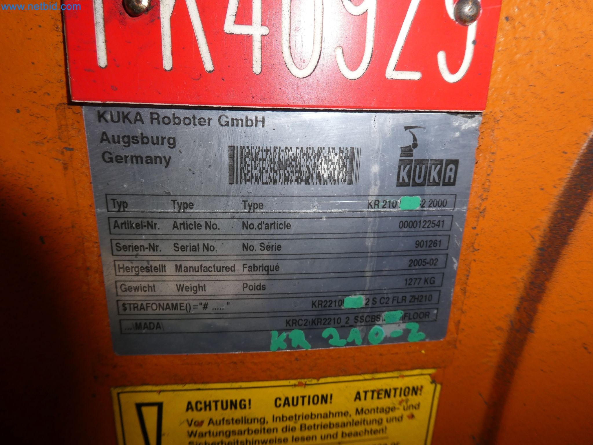 Robots, welding equipment and assembly accessories from the automotive industry-66