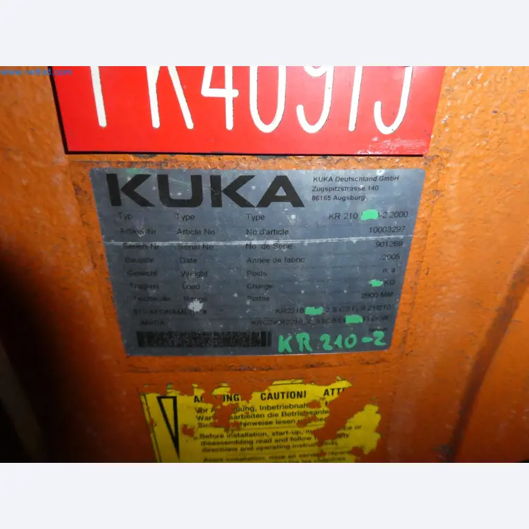 Robots, welding equipment and assembly accessories from the automotive industry-68