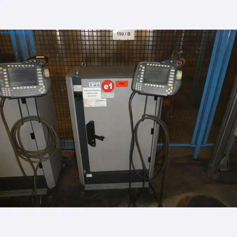 Robots, welding equipment and assembly accessories from the automotive industry-6