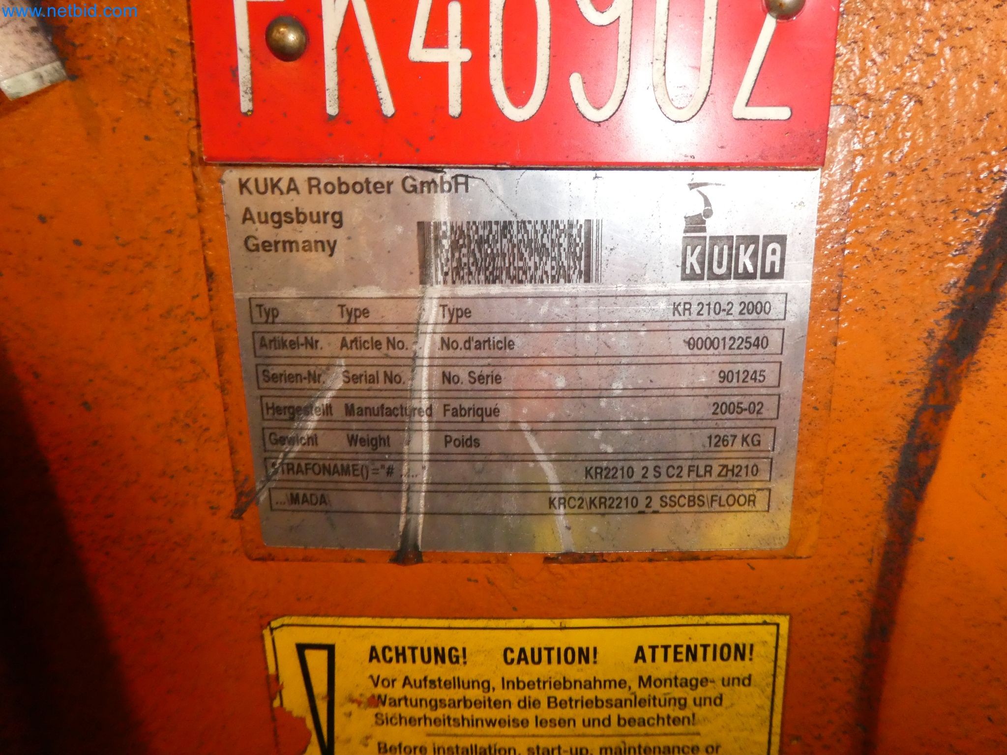 Robots, welding equipment and assembly accessories from the automotive industry-70