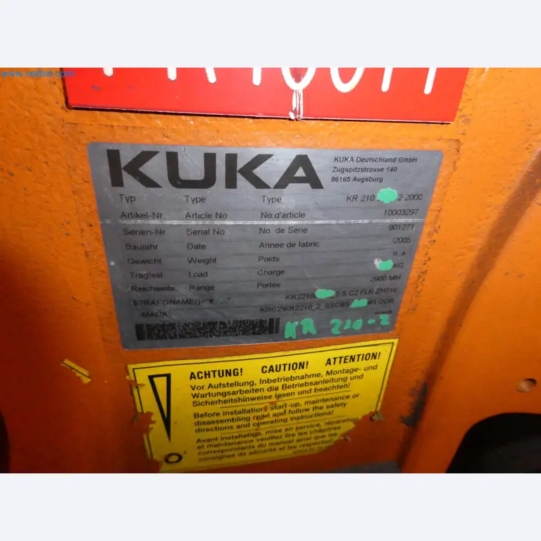 Robots, welding equipment and assembly accessories from the automotive industry-7