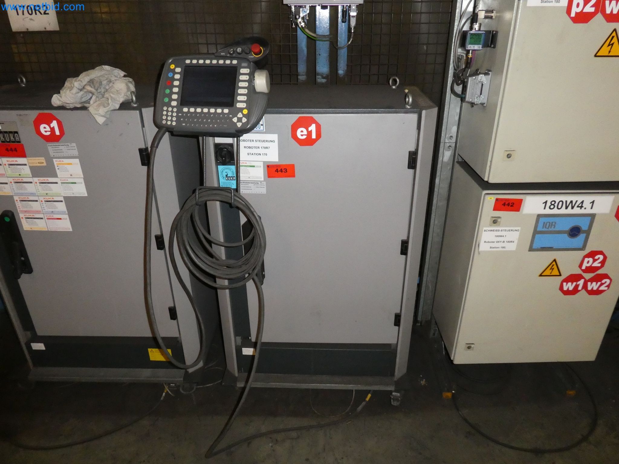 Robots, welding equipment and assembly accessories from the automotive industry-82