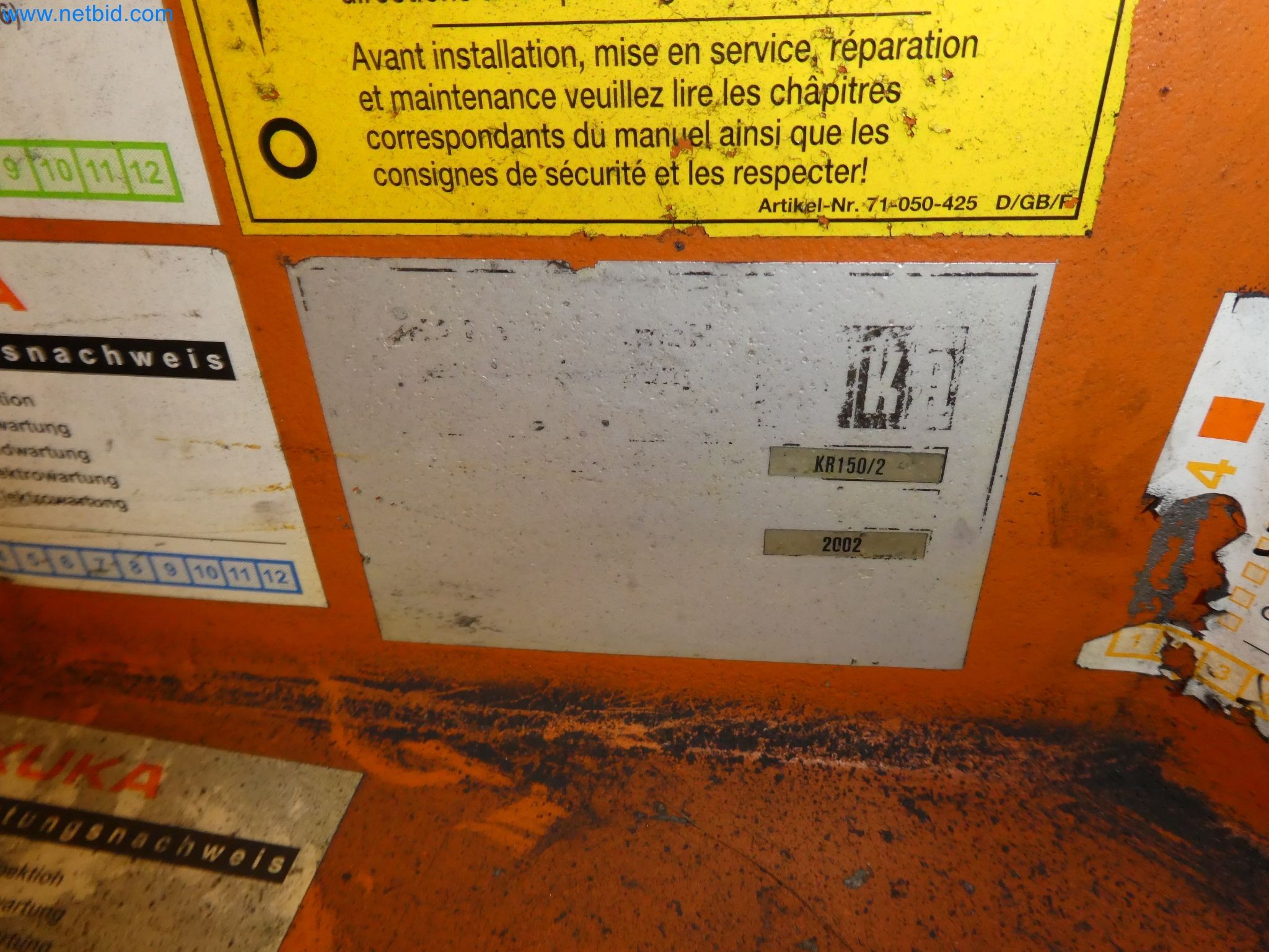 Robots, welding equipment and assembly accessories from the automotive industry-85