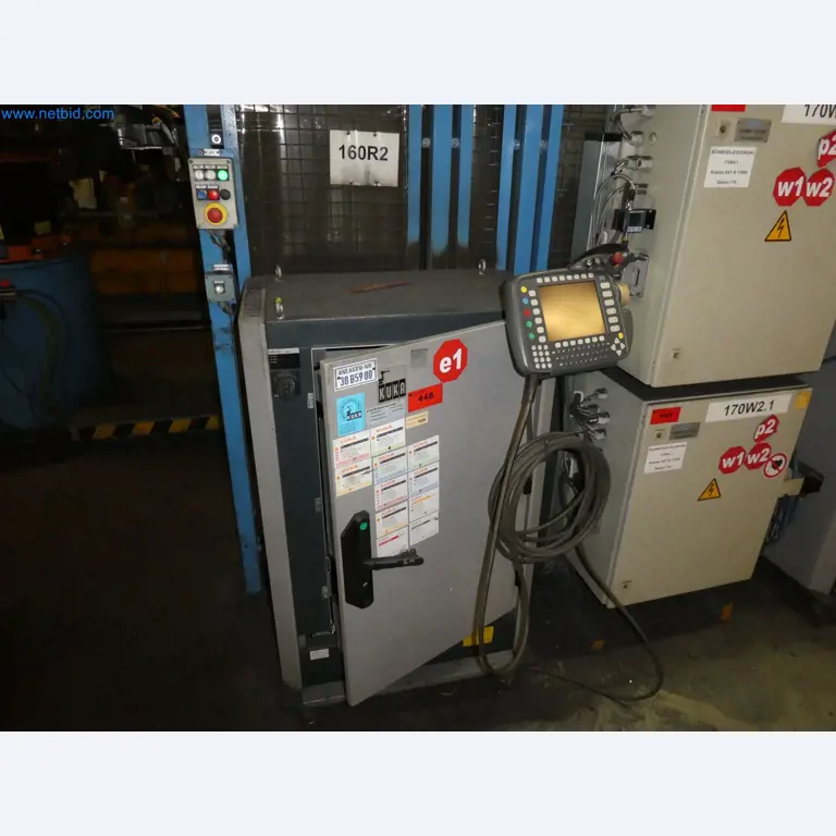 Robots, welding equipment and assembly accessories from the automotive industry-88