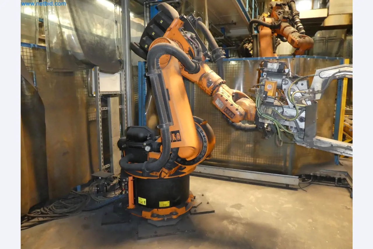 Robots, welding equipment and assembly accessories from the automotive industry-96