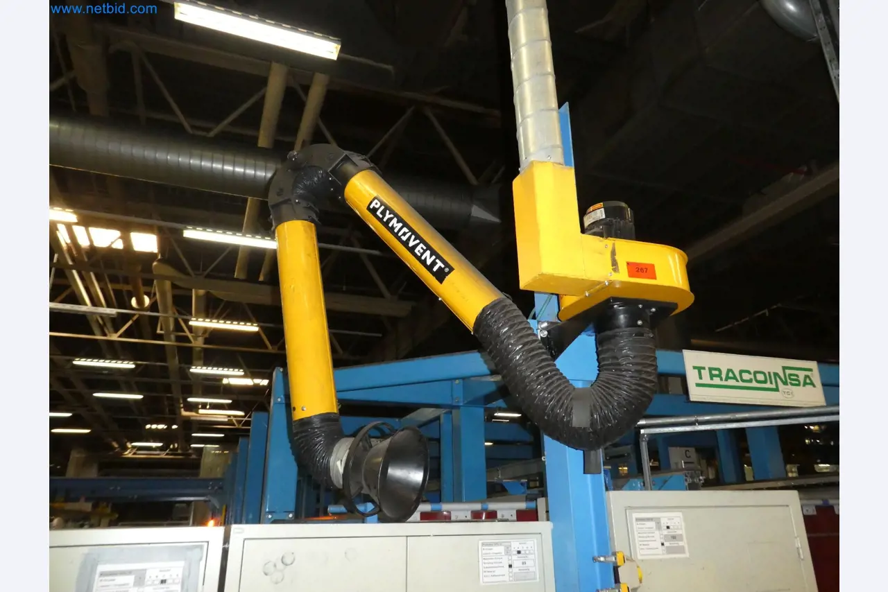 Robots, equipos de soldadura y accesorios de montaje de la industria del automóvil-2