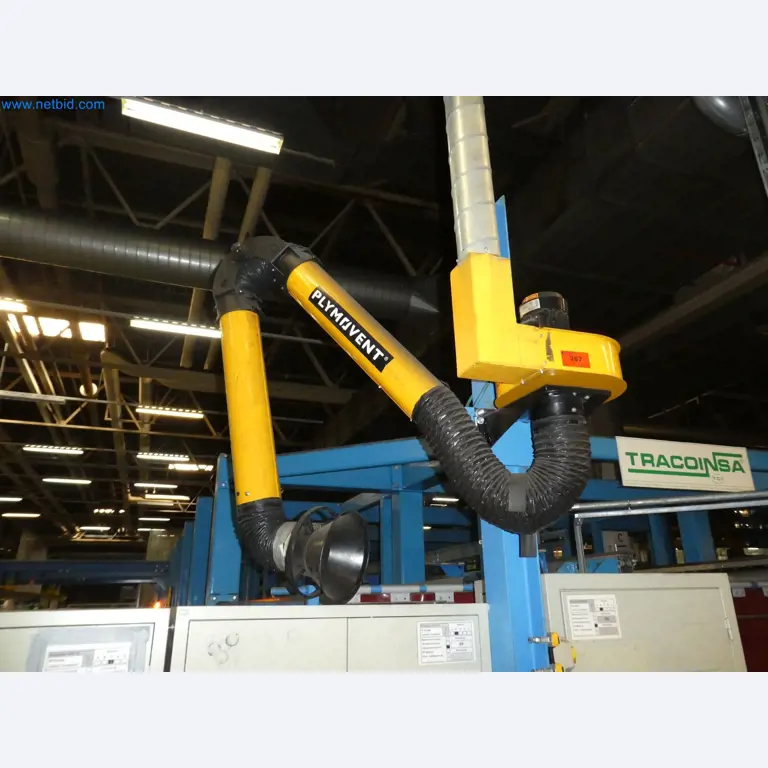 Robots, equipos de soldadura y accesorios de montaje de la industria del automóvil-2