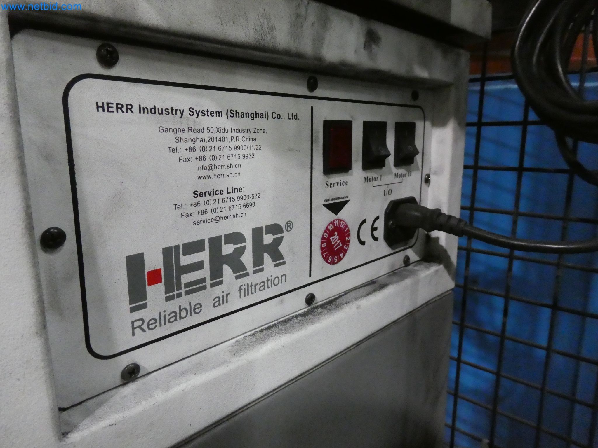 Robots, equipos de soldadura y accesorios de montaje de la industria del automóvil-11