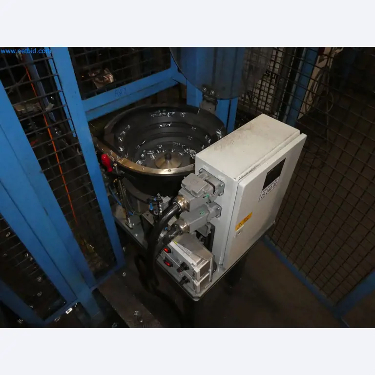 Robots, equipos de soldadura y accesorios de montaje de la industria del automóvil-8