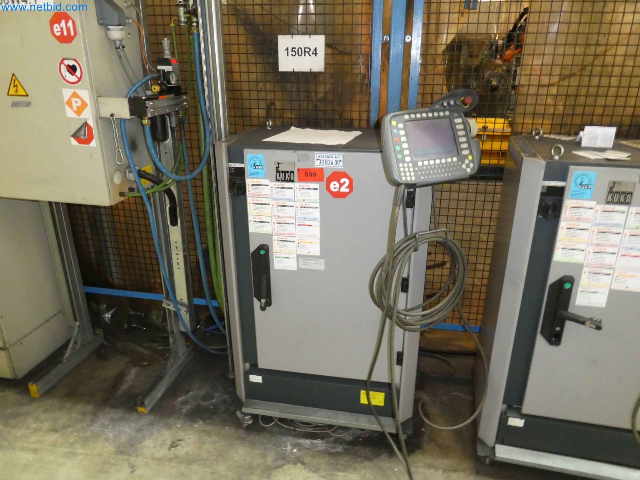 Robots, welding equipment and assembly accessories from the automotive industry-105