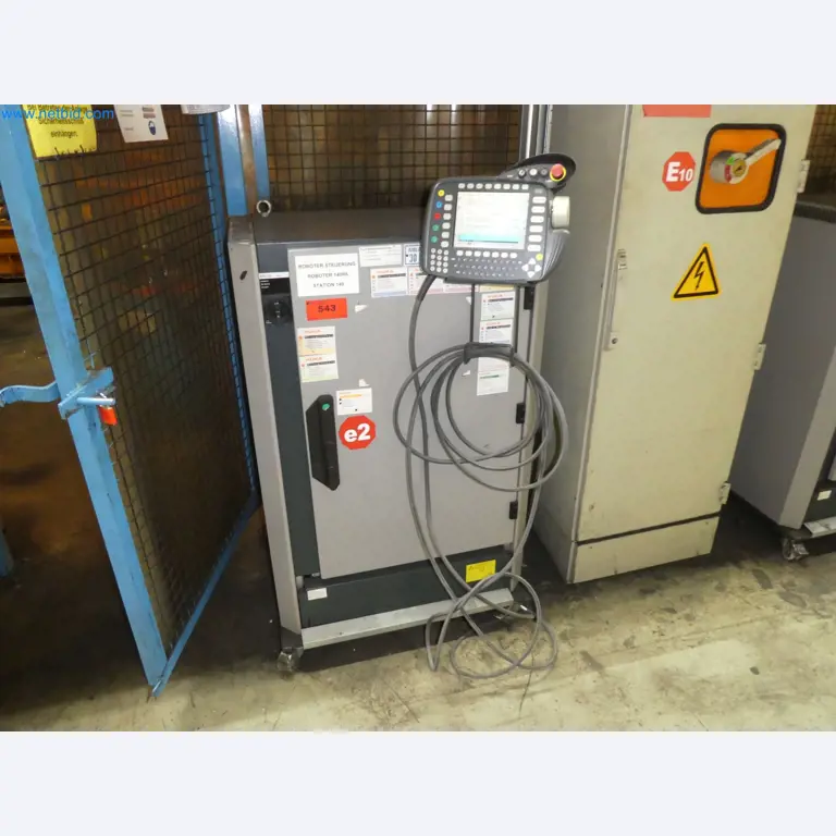 Robots, welding equipment and assembly accessories from the automotive industry-111