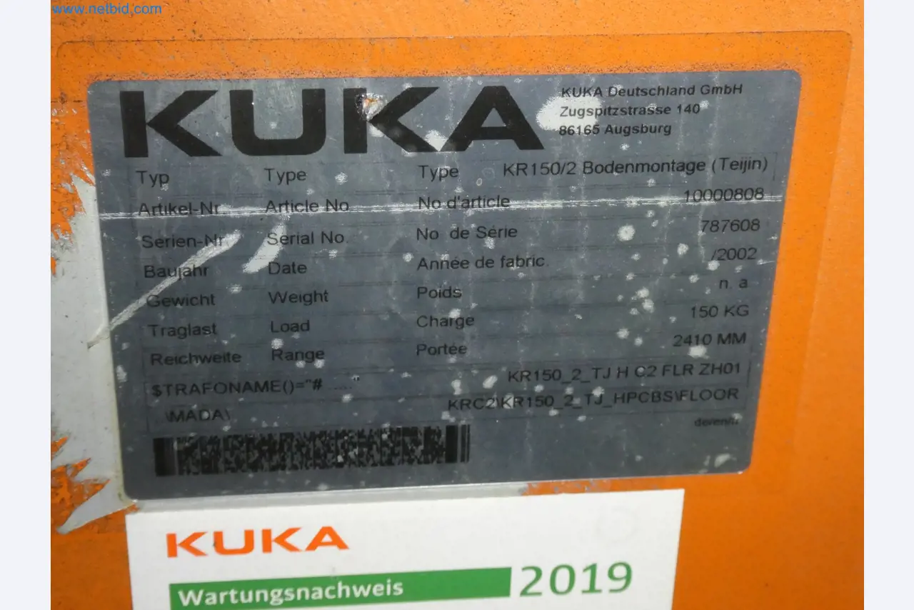 Robots, welding equipment and assembly accessories from the automotive industry-113