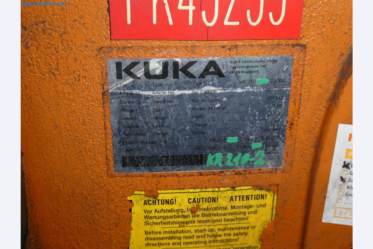 Robots, welding equipment and assembly accessories from the automotive industry-116