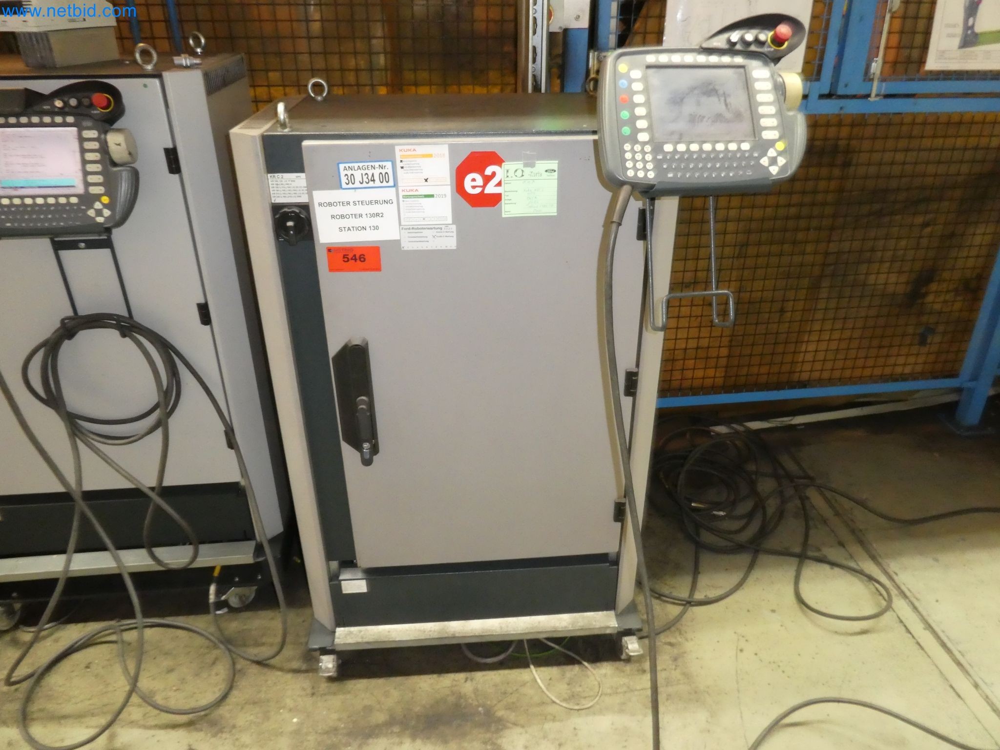 Robots, welding equipment and assembly accessories from the automotive industry-117