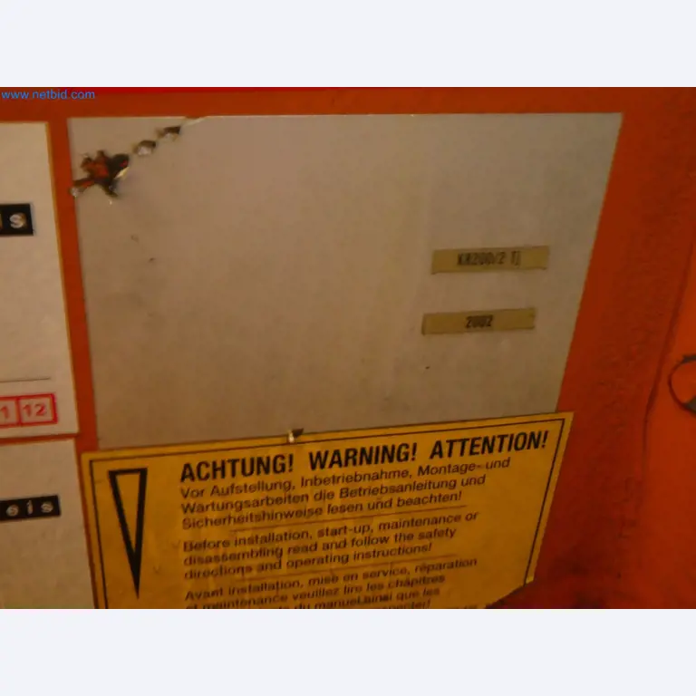 Robots, welding equipment and assembly accessories from the automotive industry-119