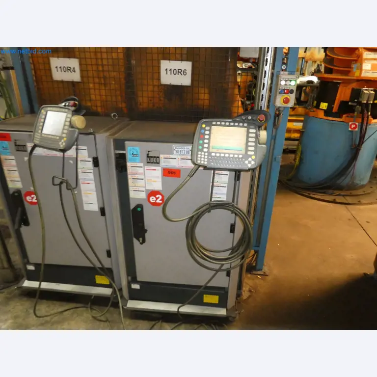 Robots, welding equipment and assembly accessories from the automotive industry-129