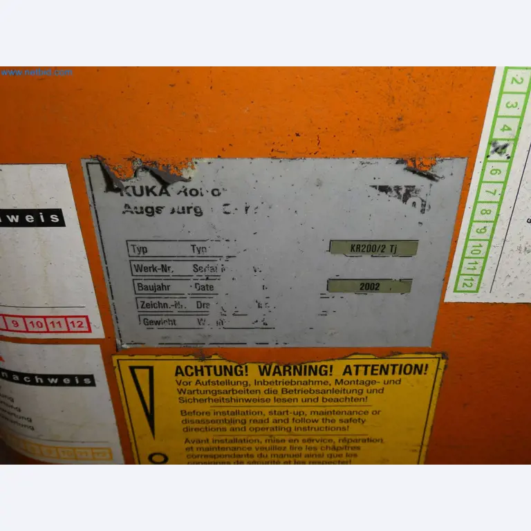 Robots, welding equipment and assembly accessories from the automotive industry-12