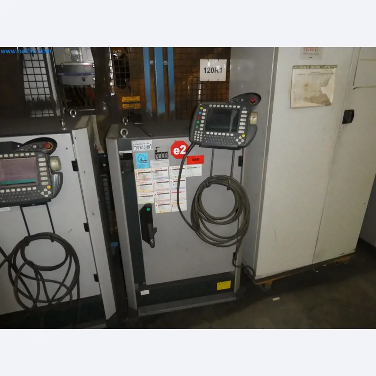 Robots, welding equipment and assembly accessories from the automotive industry-13