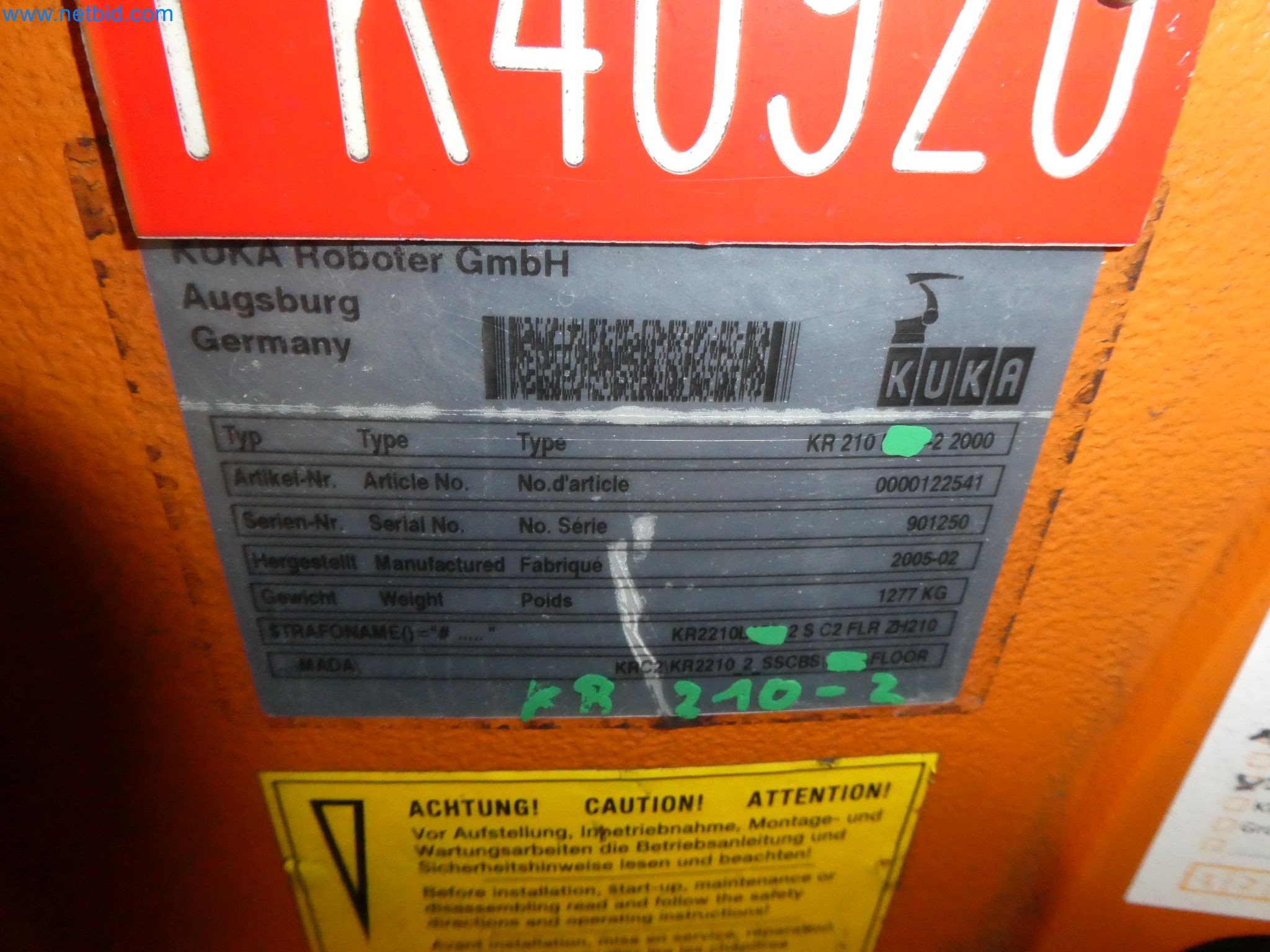 Robots, welding equipment and assembly accessories from the automotive industry-15