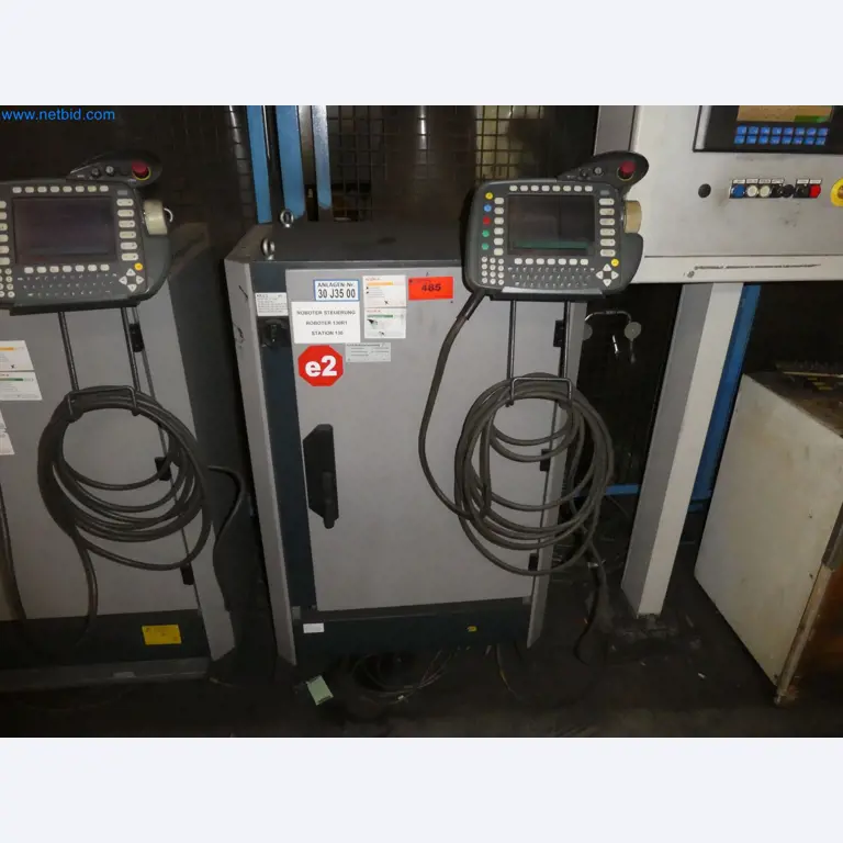 Robots, welding equipment and assembly accessories from the automotive industry-16