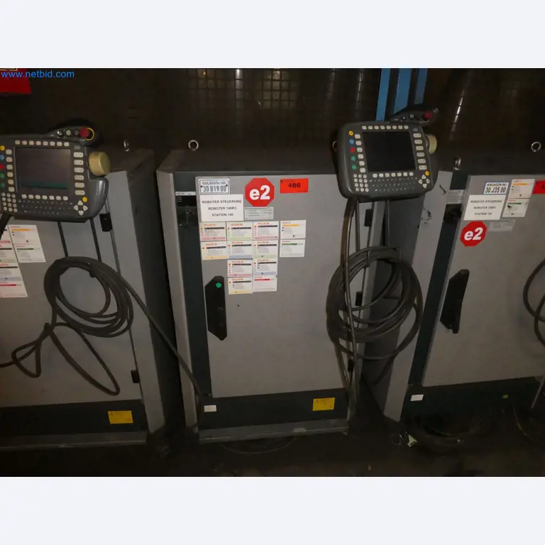 Robots, welding equipment and assembly accessories from the automotive industry-19