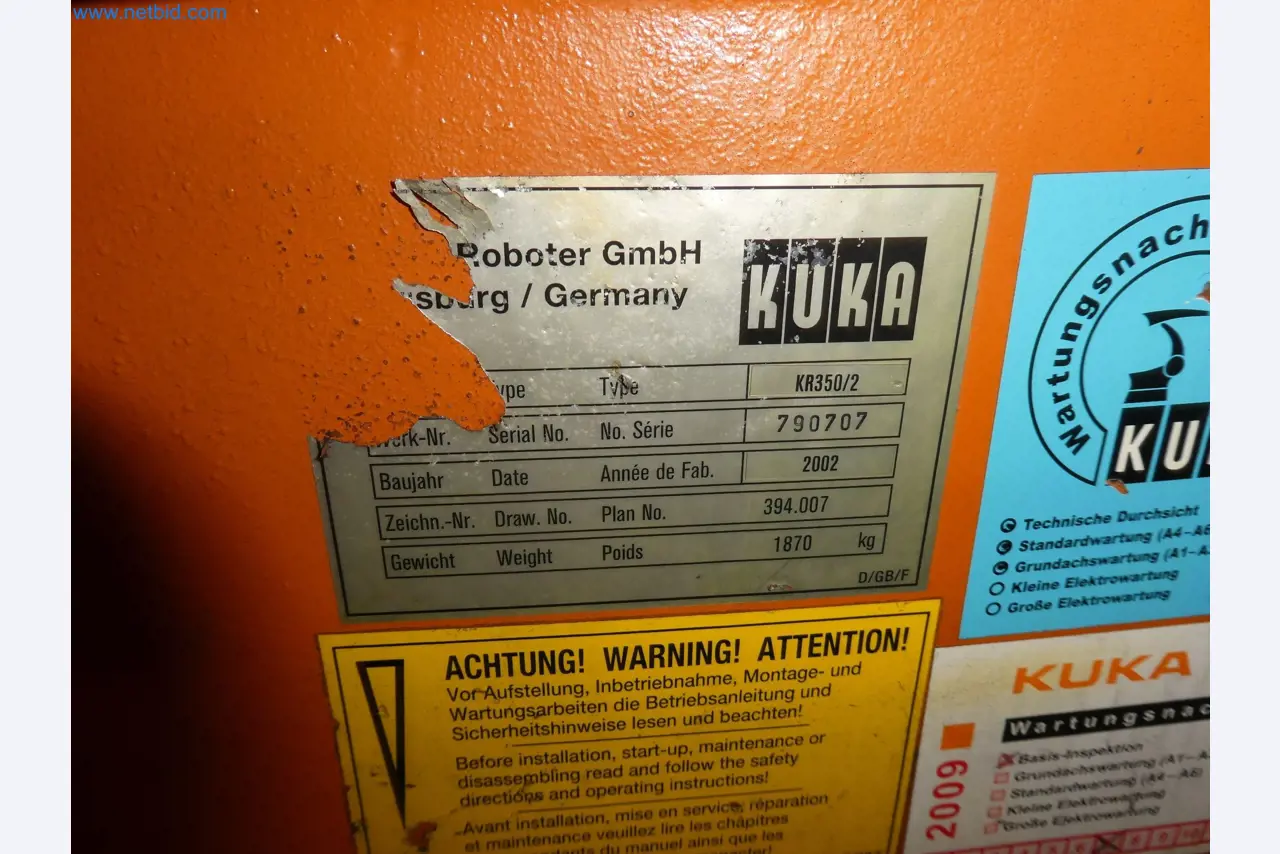 Robots, welding equipment and assembly accessories from the automotive industry-21