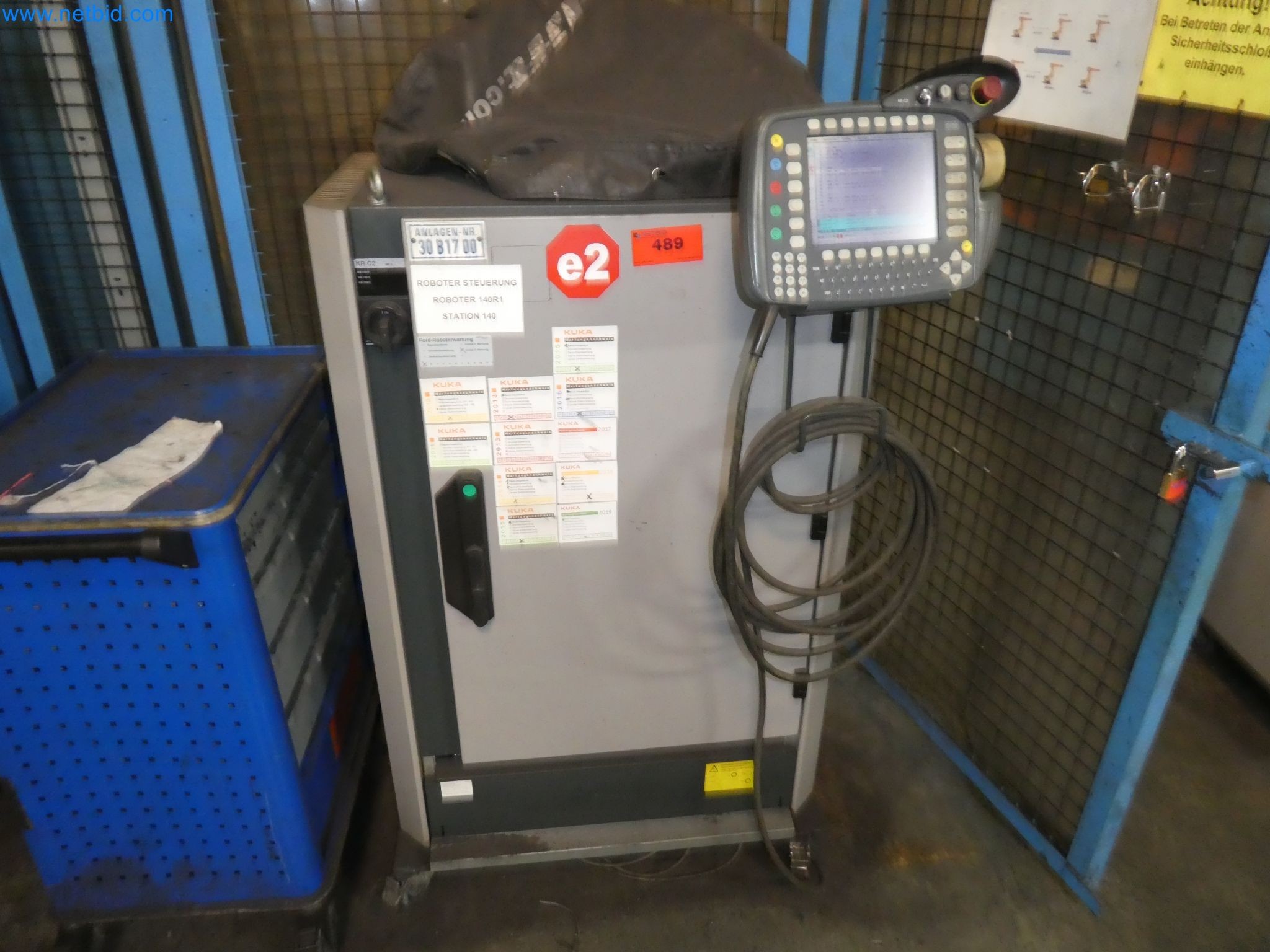 Robots, welding equipment and assembly accessories from the automotive industry-25