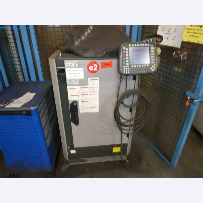 Robots, welding equipment and assembly accessories from the automotive industry-25