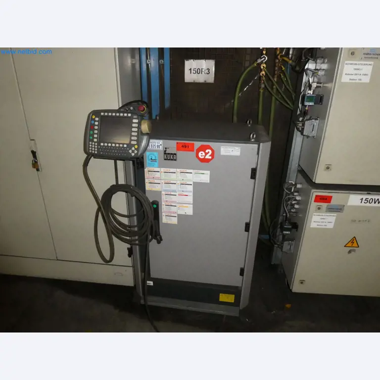 Robots, welding equipment and assembly accessories from the automotive industry-29