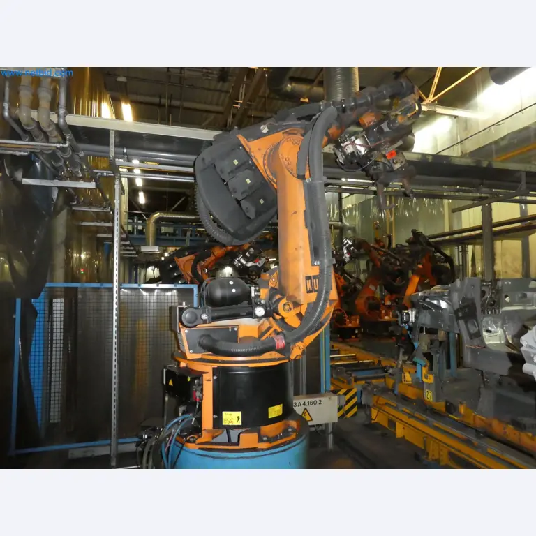 Robots, welding equipment and assembly accessories from the automotive industry-36