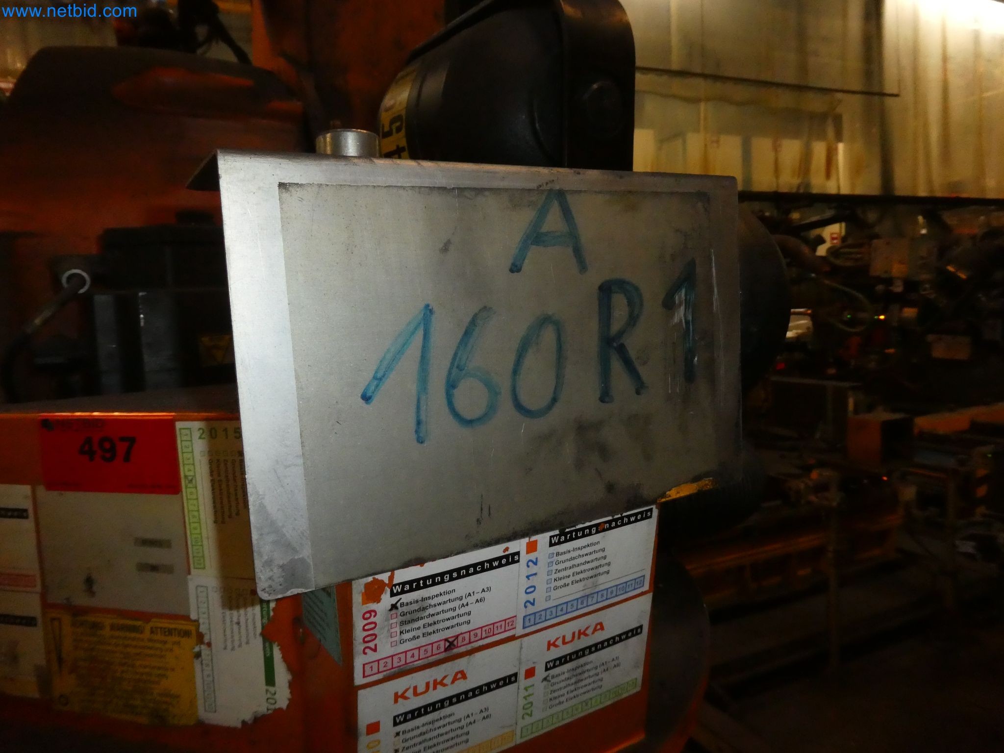 Robots, welding equipment and assembly accessories from the automotive industry-39