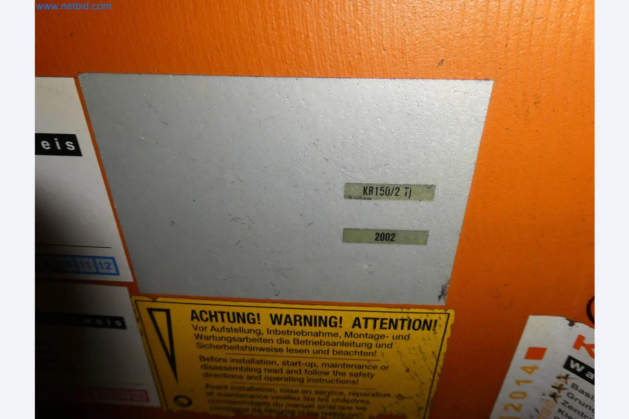 Robots, welding equipment and assembly accessories from the automotive industry-43