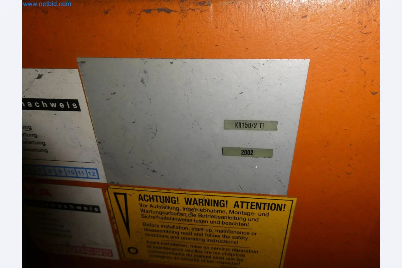 Robots, welding equipment and assembly accessories from the automotive industry-46