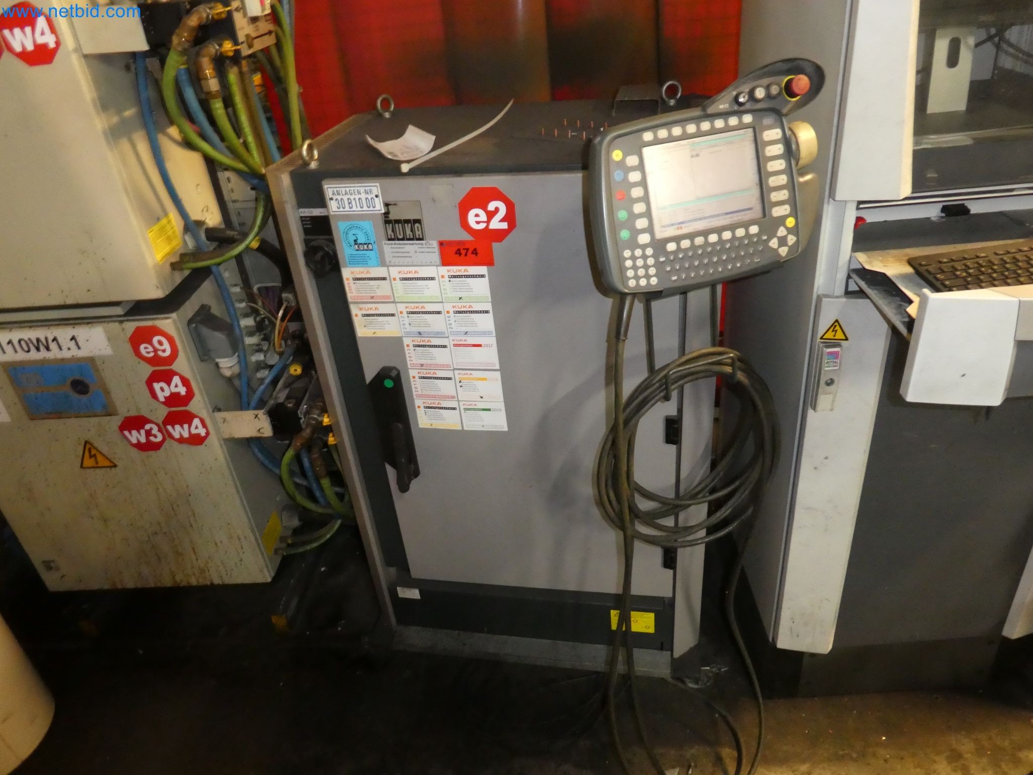 Robots, welding equipment and assembly accessories from the automotive industry-4