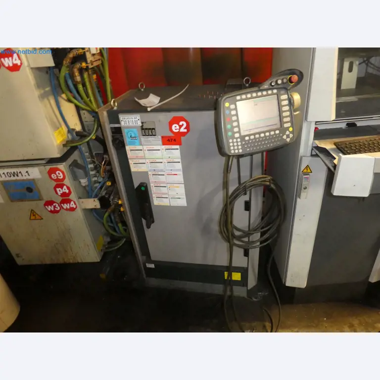 Robots, welding equipment and assembly accessories from the automotive industry-4