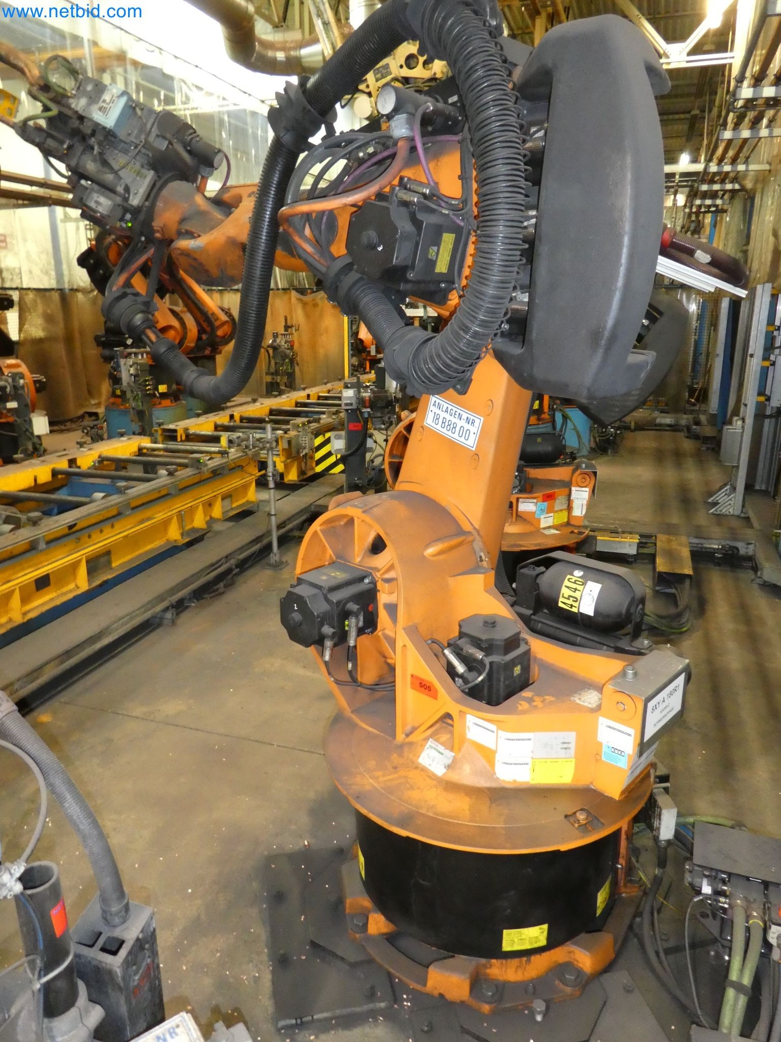 Robots, welding equipment and assembly accessories from the automotive industry-51
